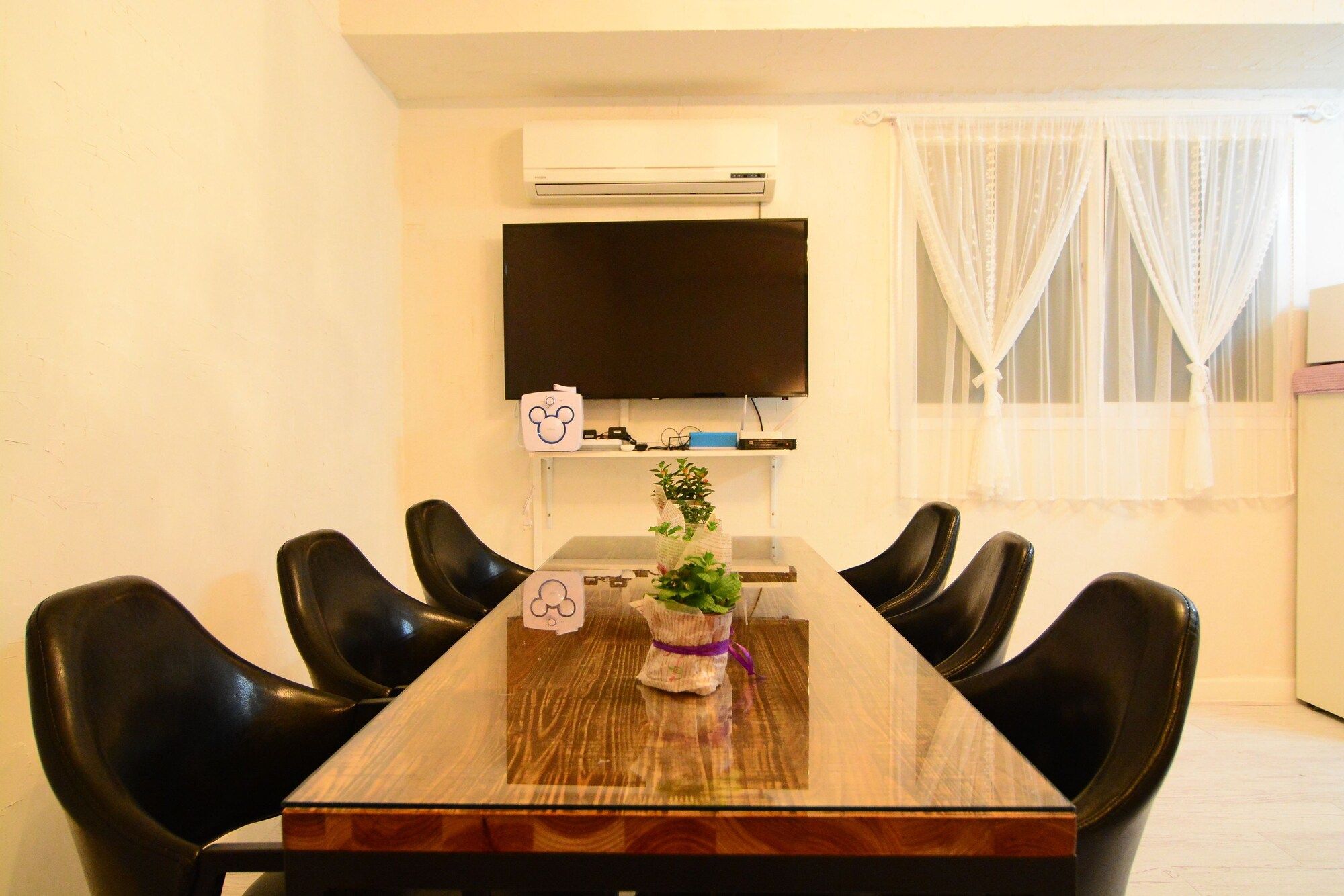 חדר אוכל תמונה