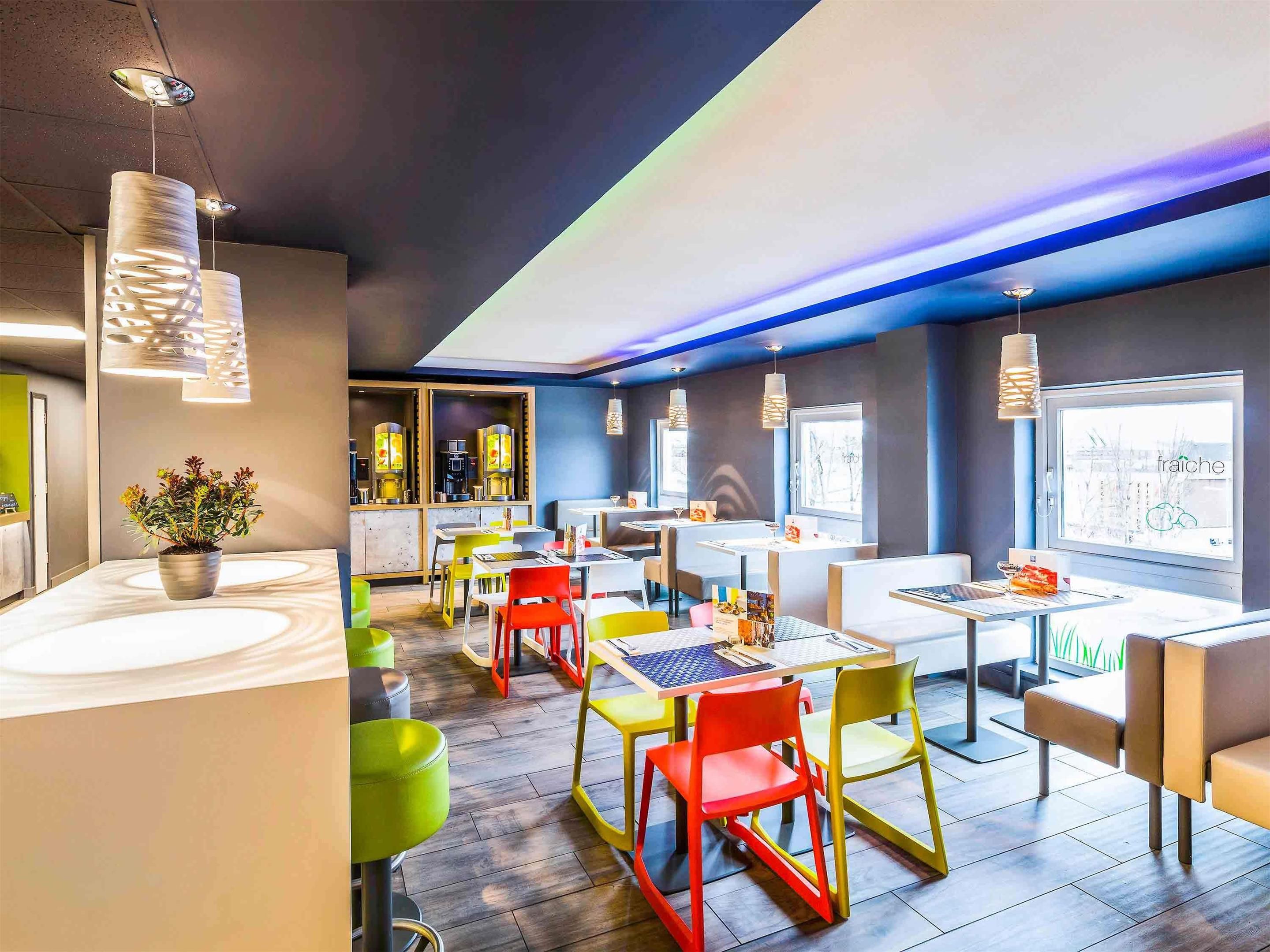 מסעדה תמונה