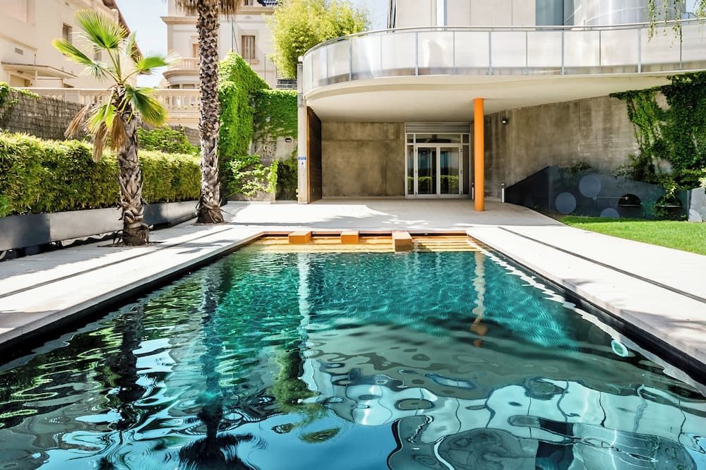 בריכה תמונה