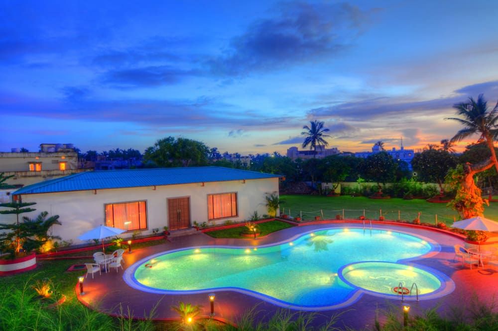 בריכה תמונה