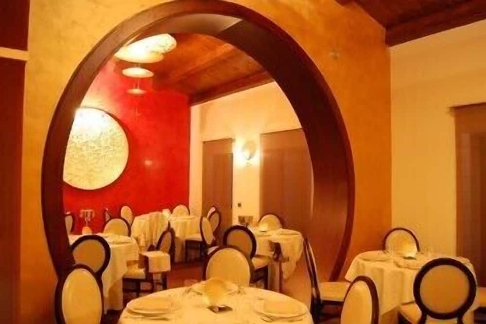 מסעדה תמונה