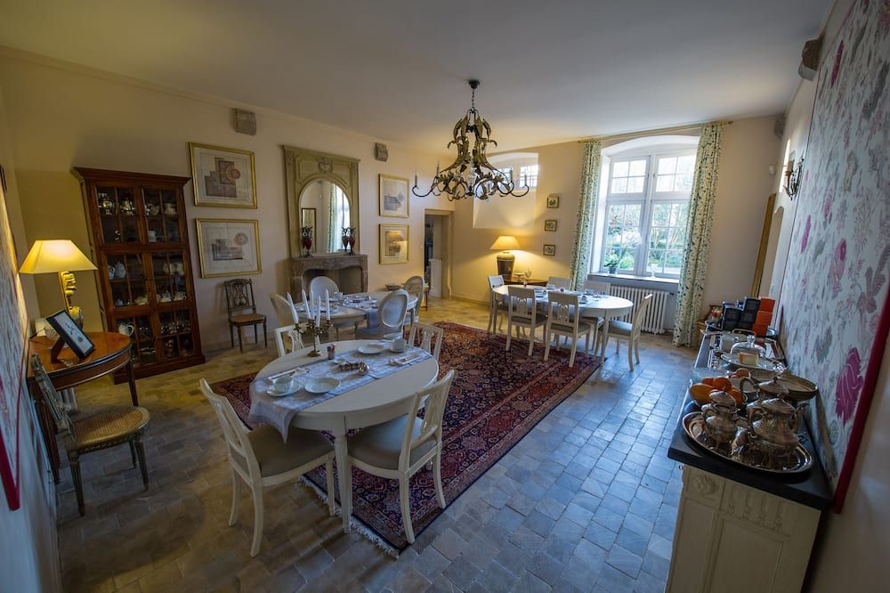 חדר אוכל תמונה