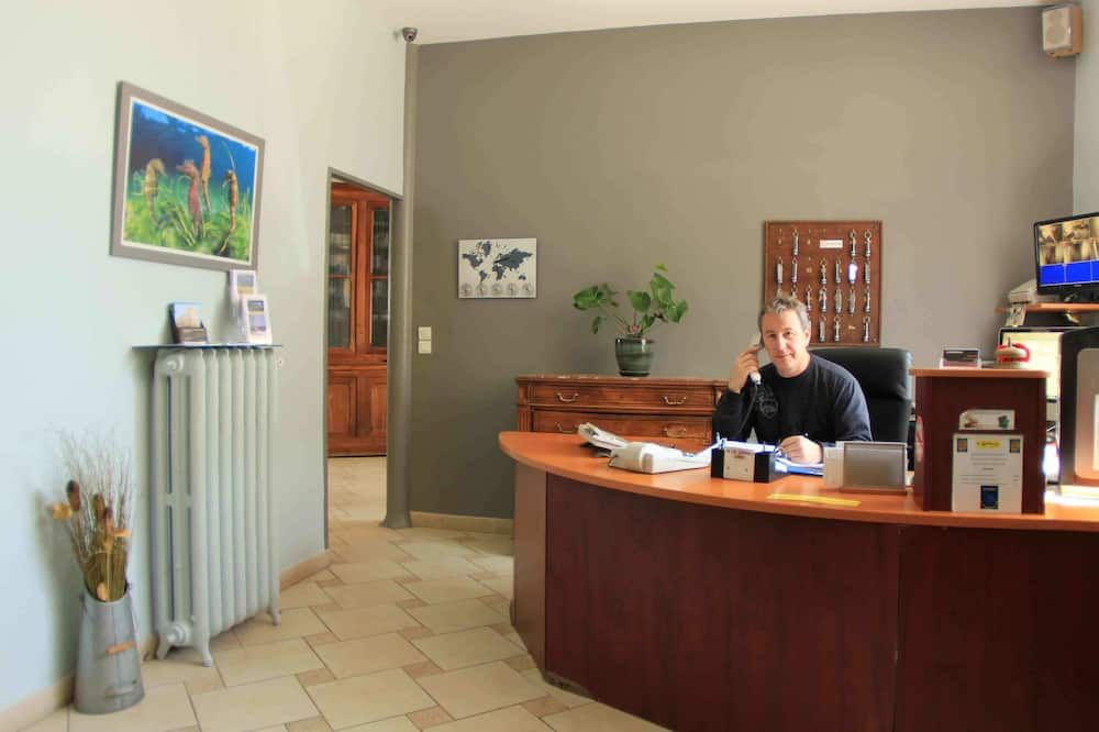 דלפק קבלה תמונה