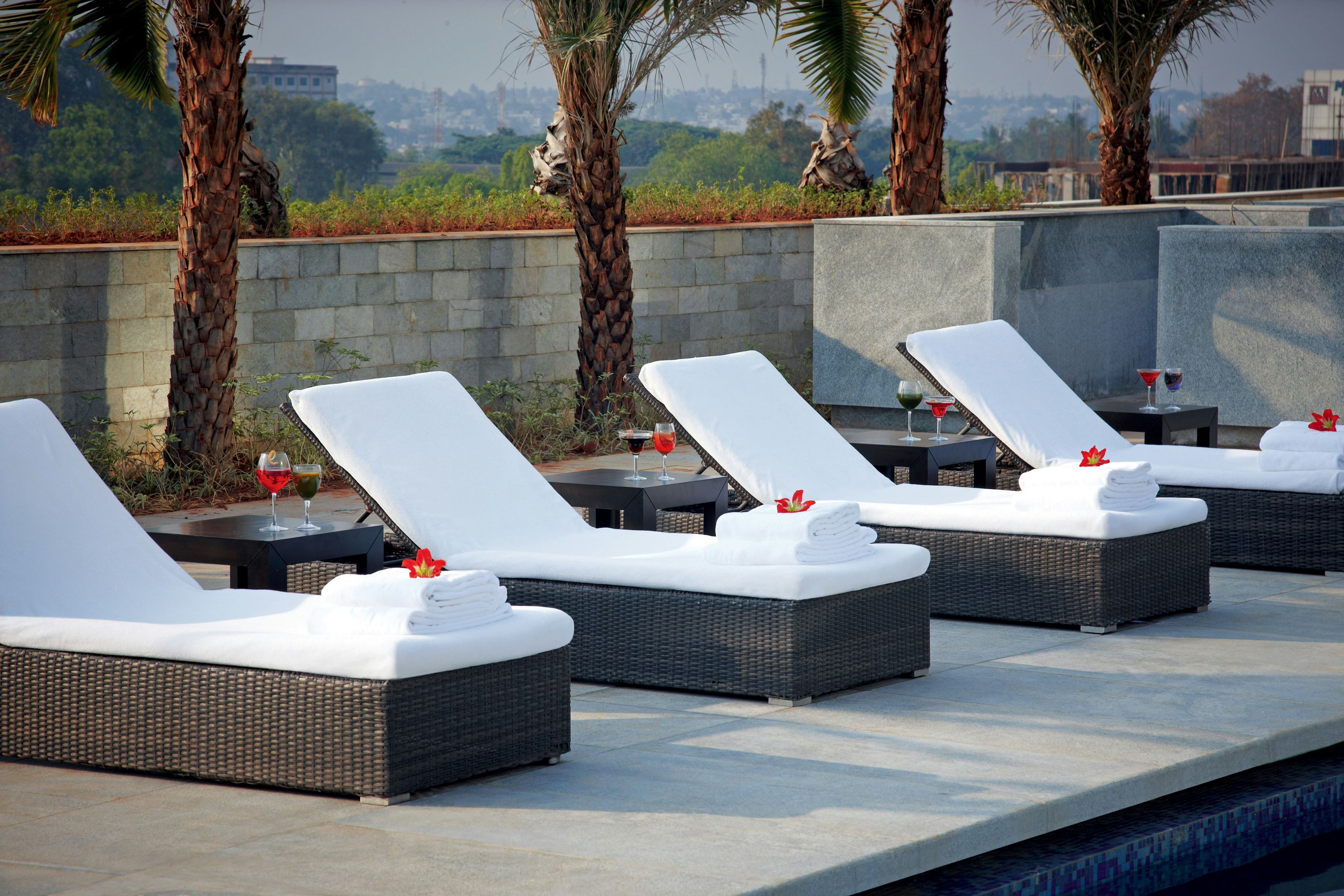 בריכה תמונה