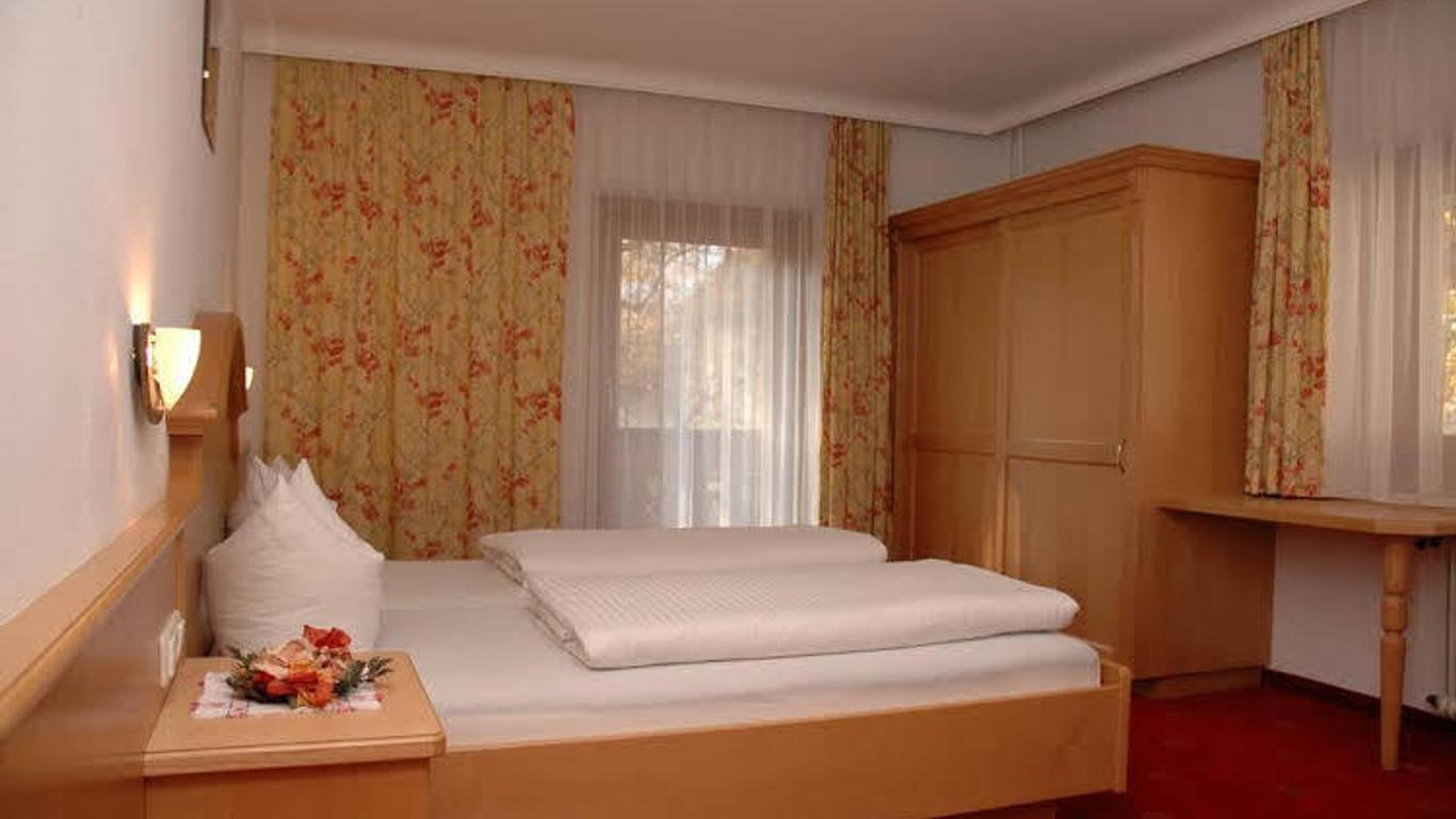 Hotel-Garni Almhof