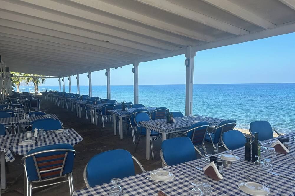 מסעדה תמונה