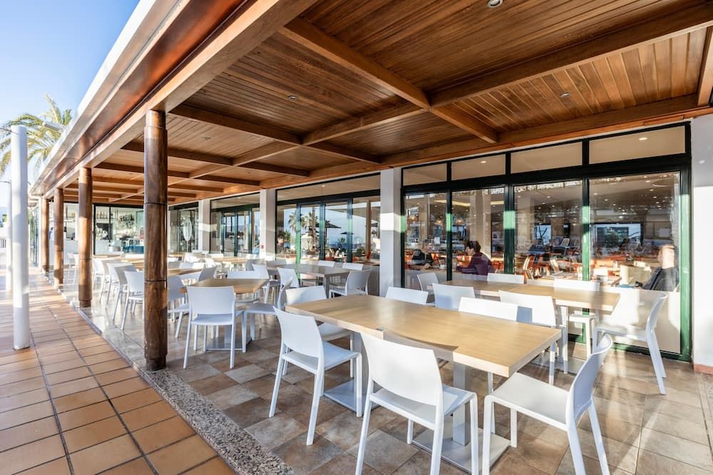 מסעדה תמונה