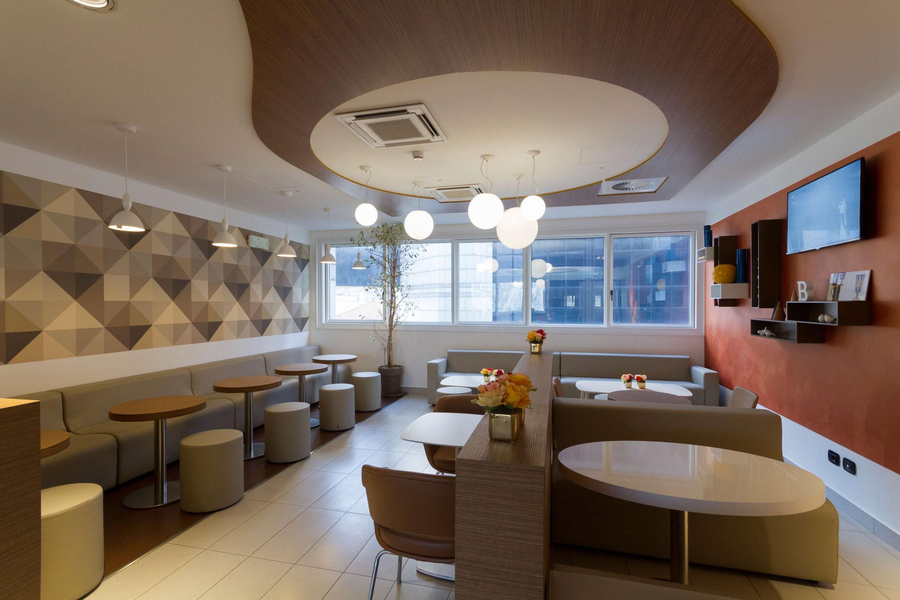 מסעדה תמונה