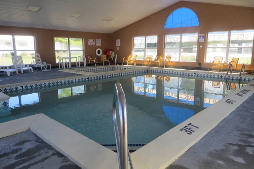 בריכה תמונה