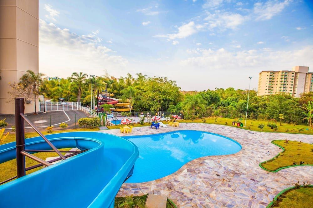 בריכה תמונה