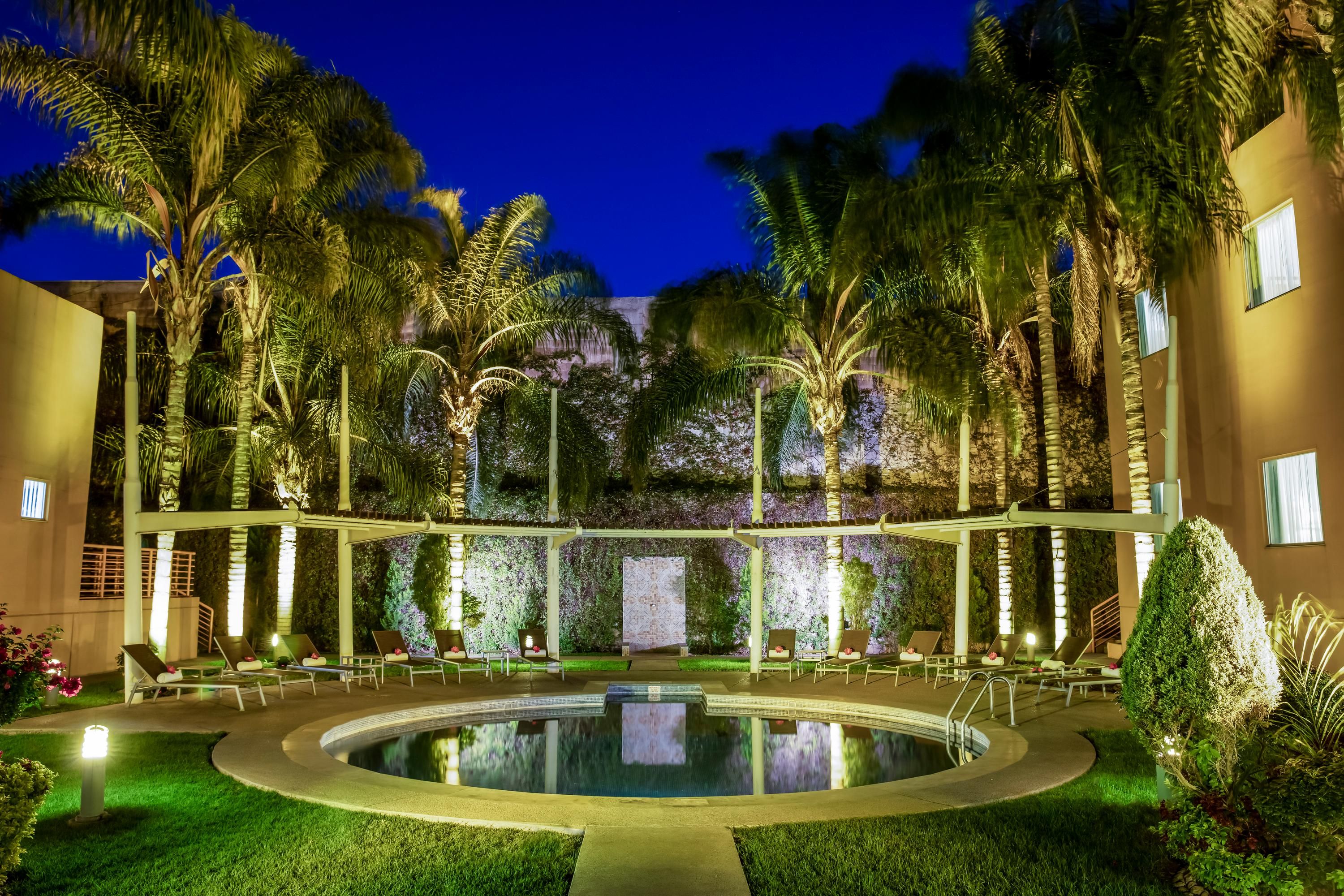 בריכה תמונה