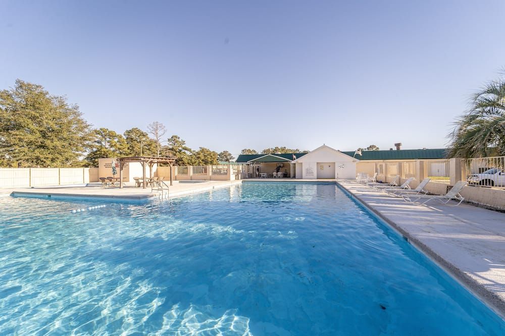 בריכה תמונה