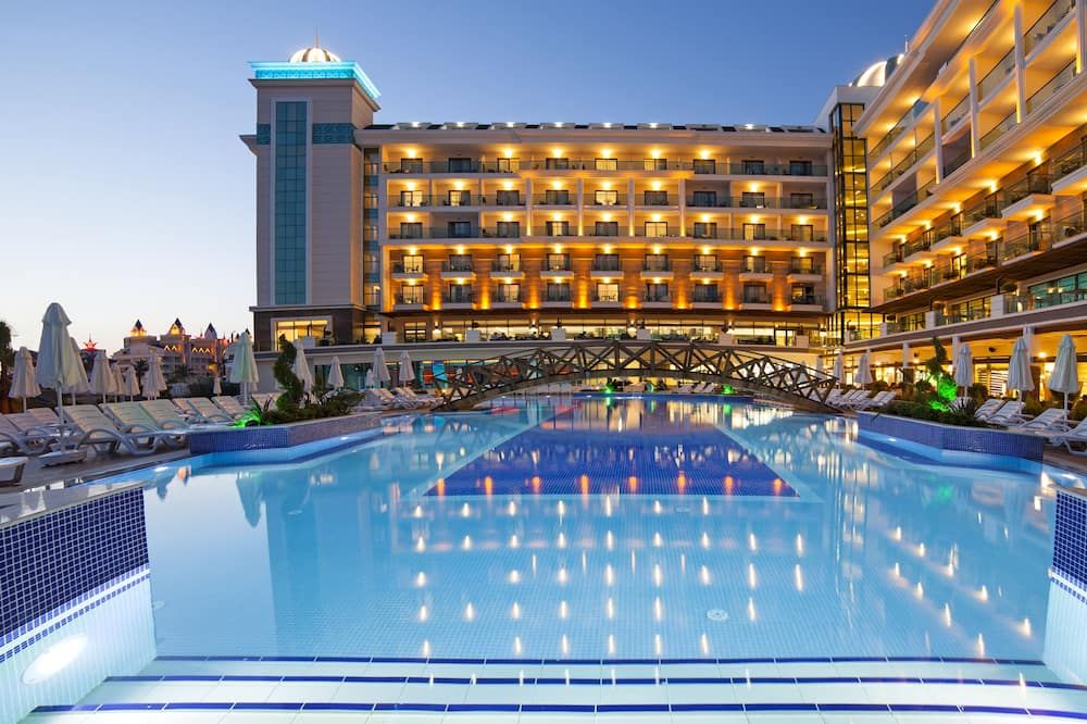 בריכה תמונה