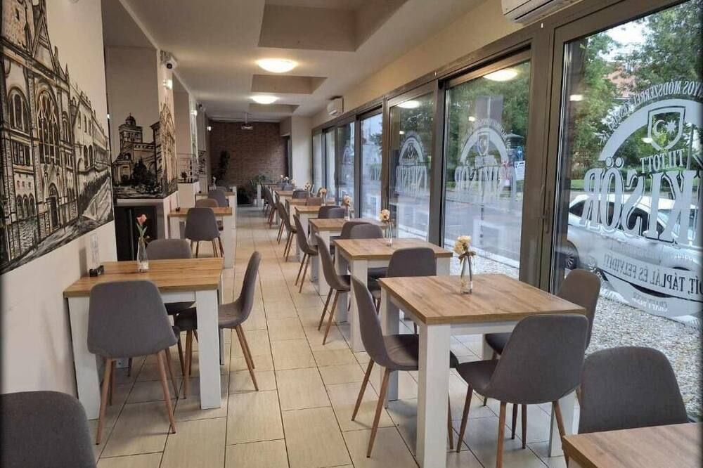 מסעדה תמונה