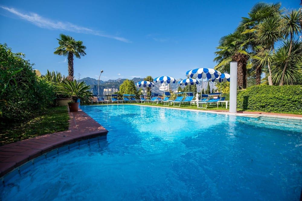 בריכה תמונה