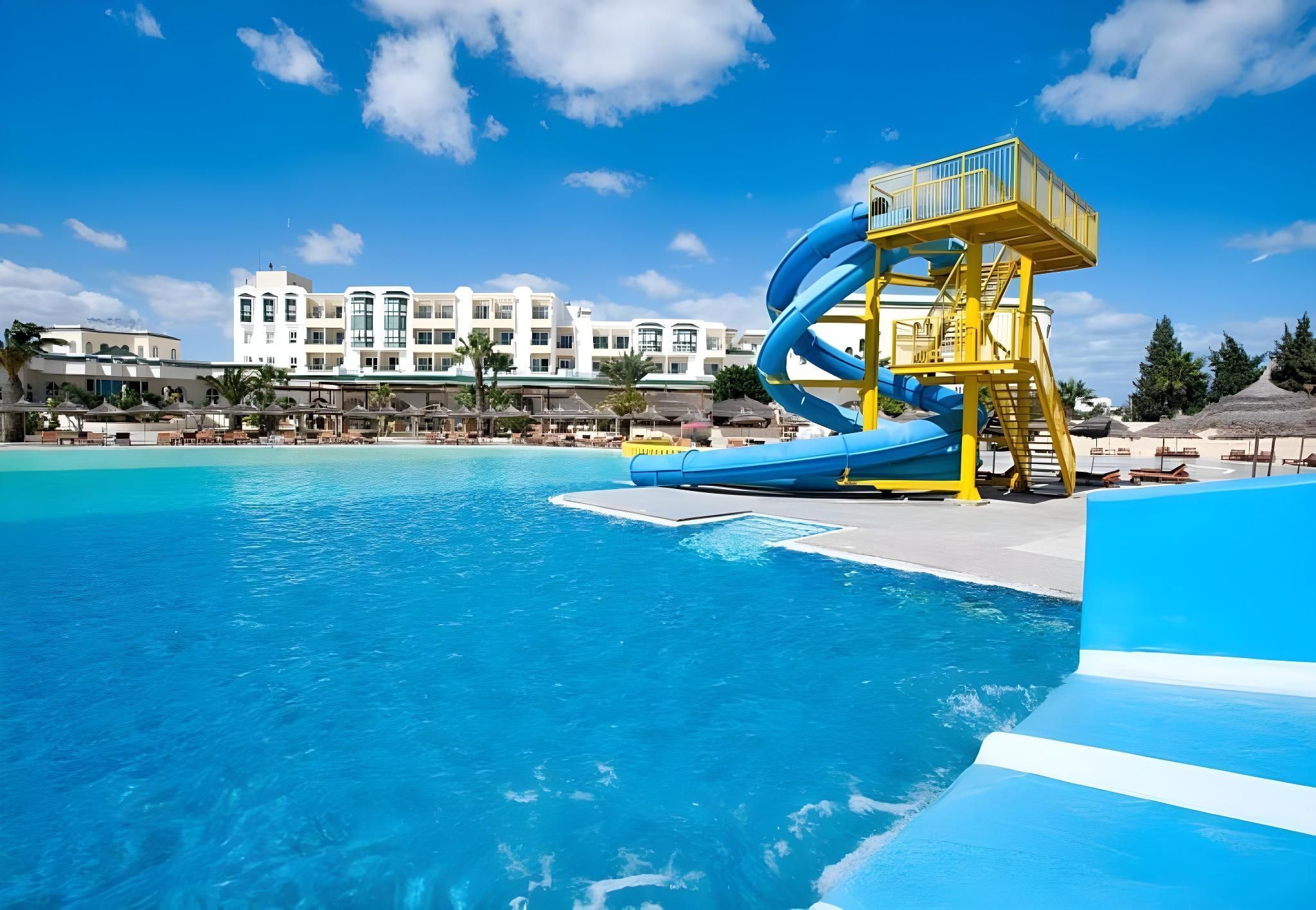 בריכה תמונה