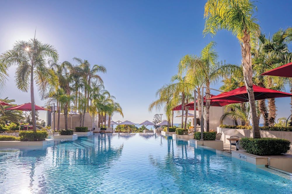 בריכה תמונה