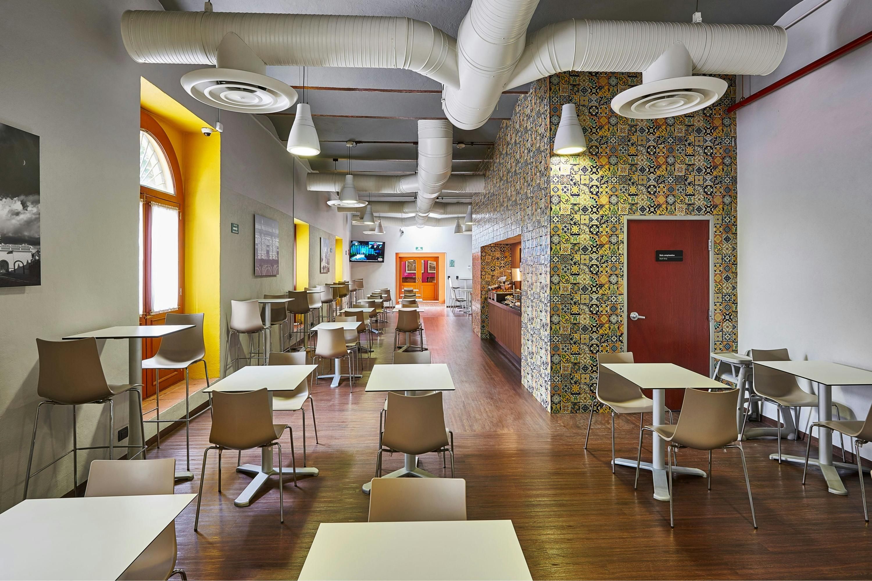 מסעדה תמונה