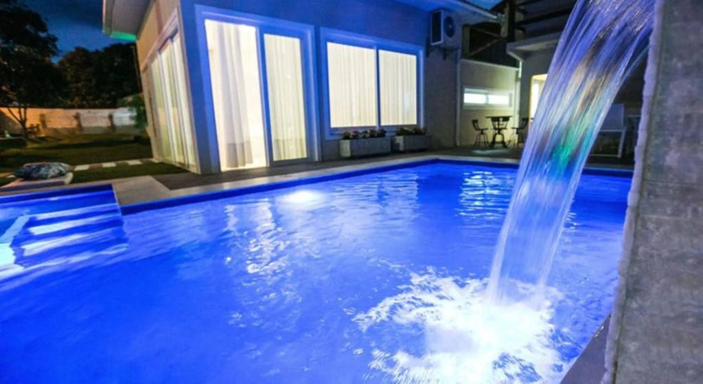 בריכה תמונה