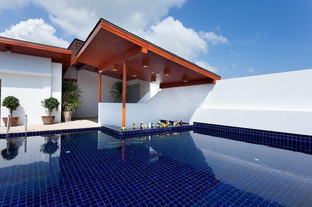 בריכה תמונה