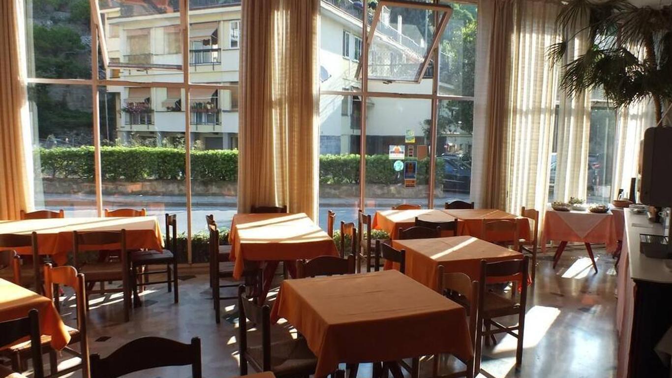 Hotel Colibri