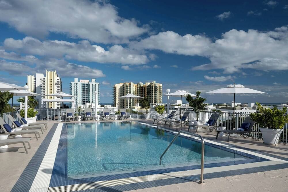 בריכה תמונה