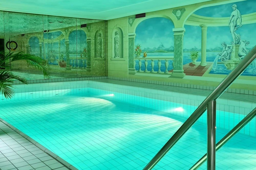 בריכה תמונה