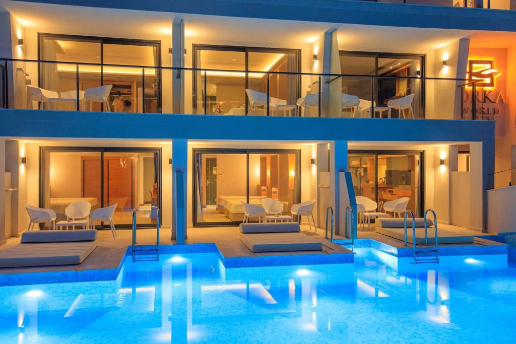 בריכה תמונה