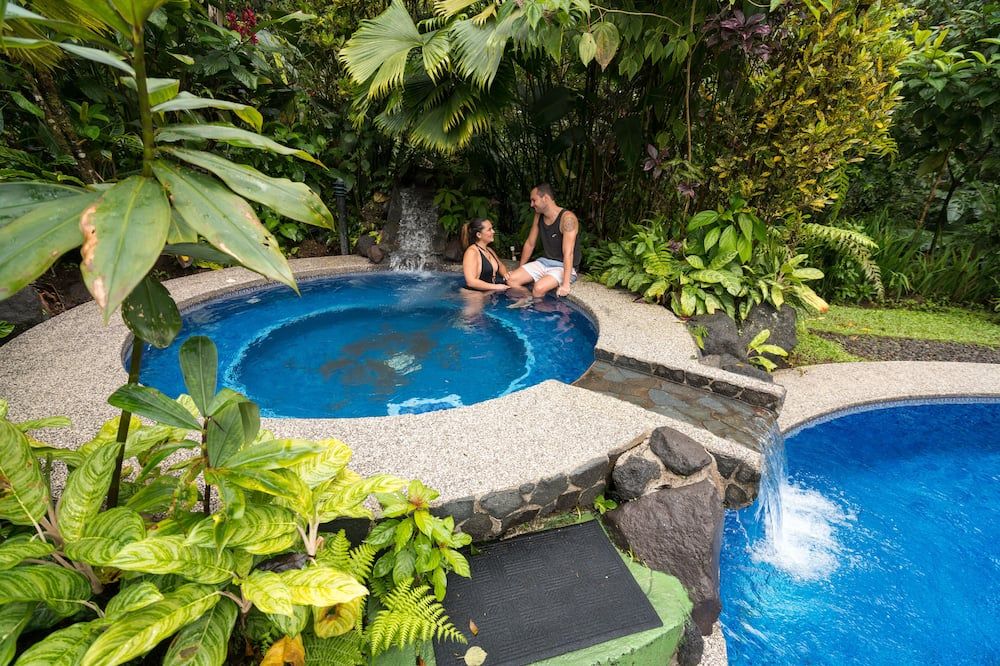 בריכה תמונה