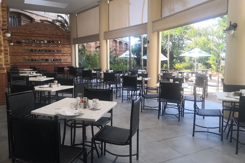 מסעדה תמונה