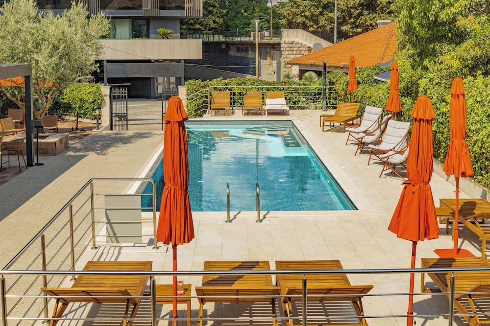 בריכה תמונה