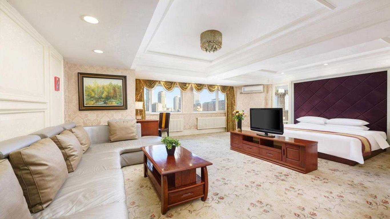 Dalian Jinbai International Hotel