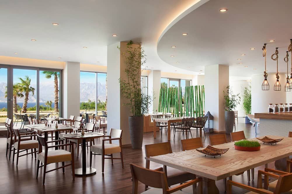 מסעדה תמונה