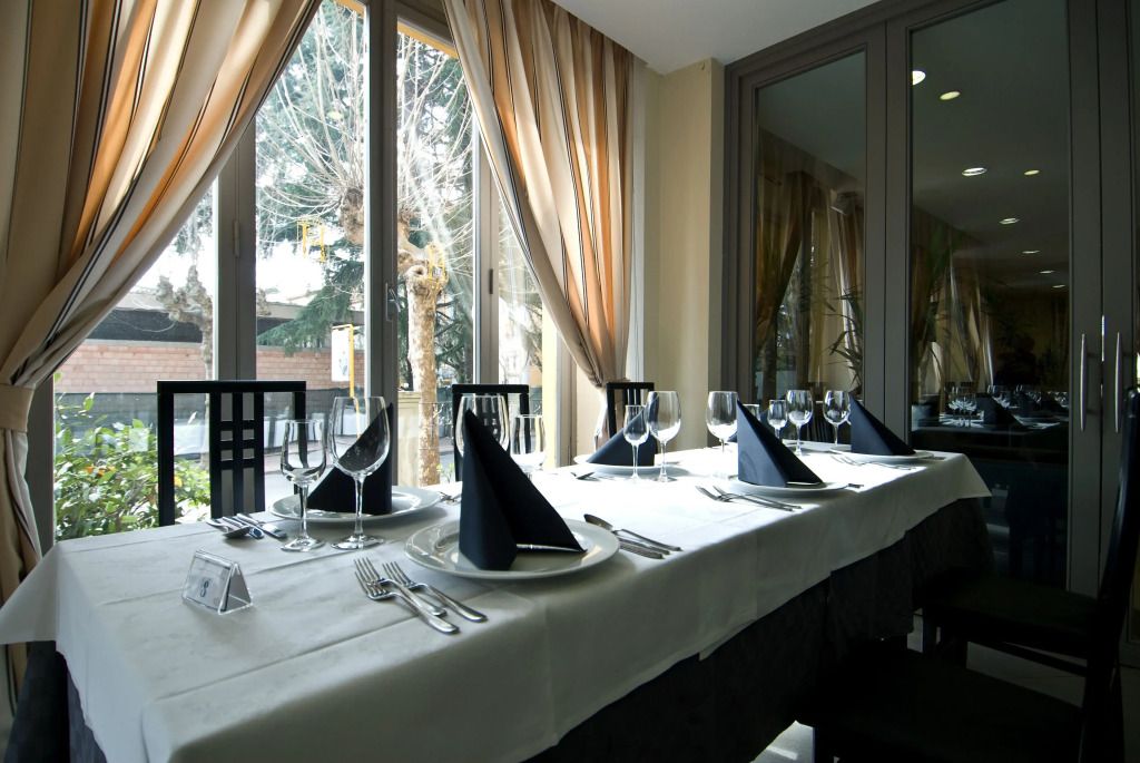 מסעדה תמונה