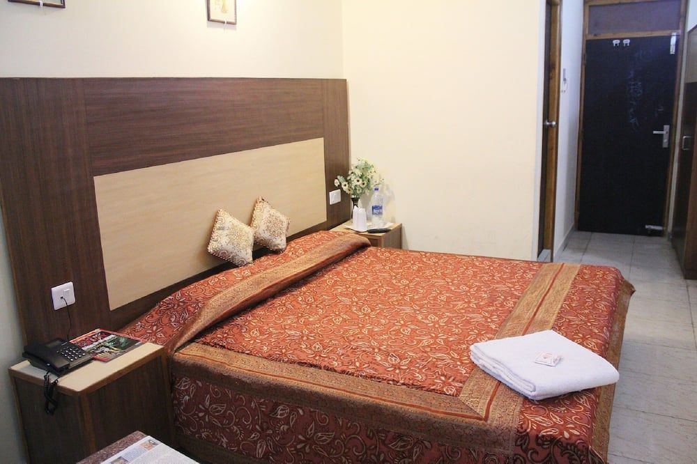 אחר