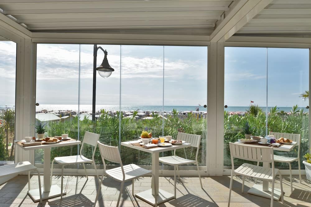 מסעדה תמונה