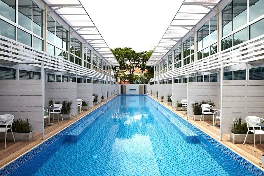 בריכה תמונה