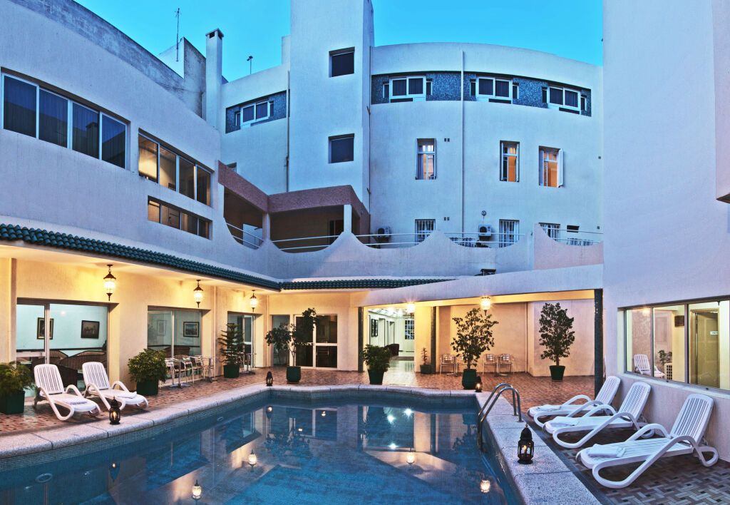 בריכה תמונה