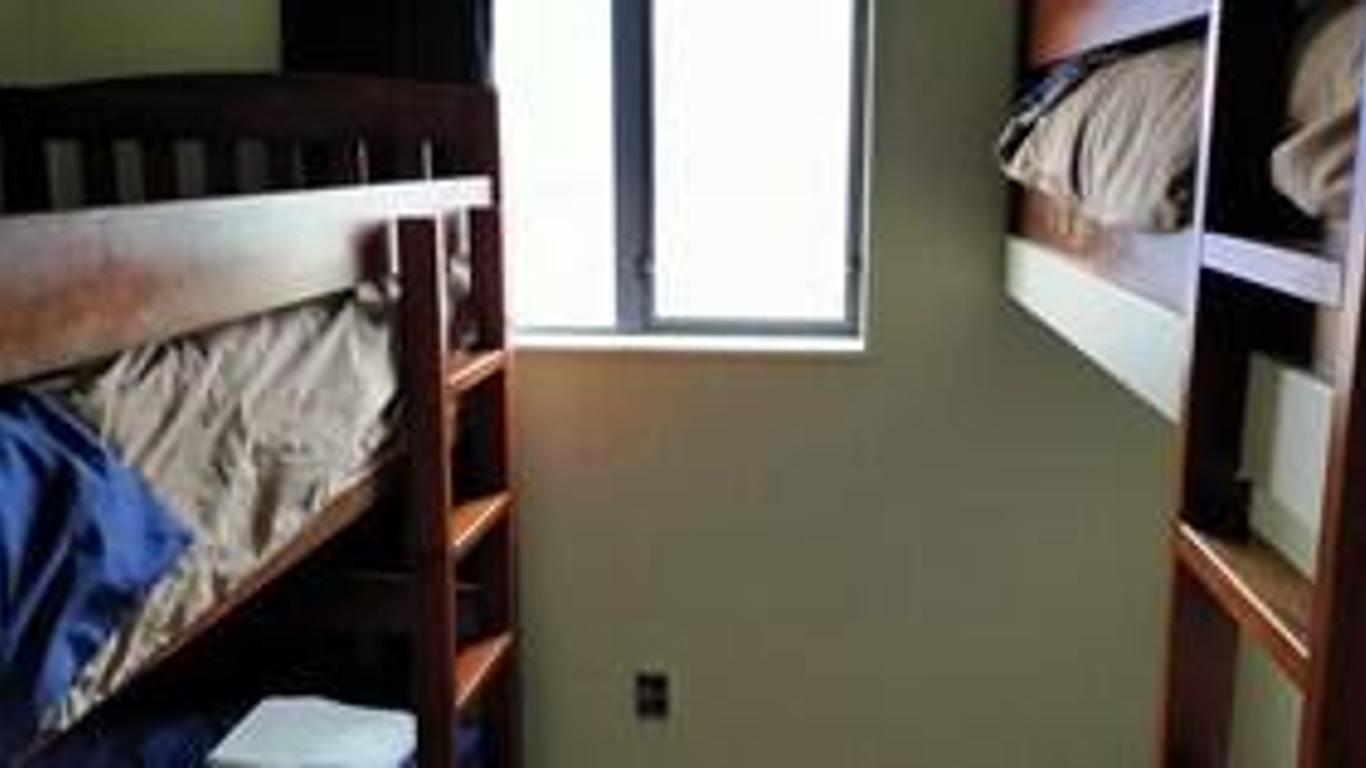 Airport Motel