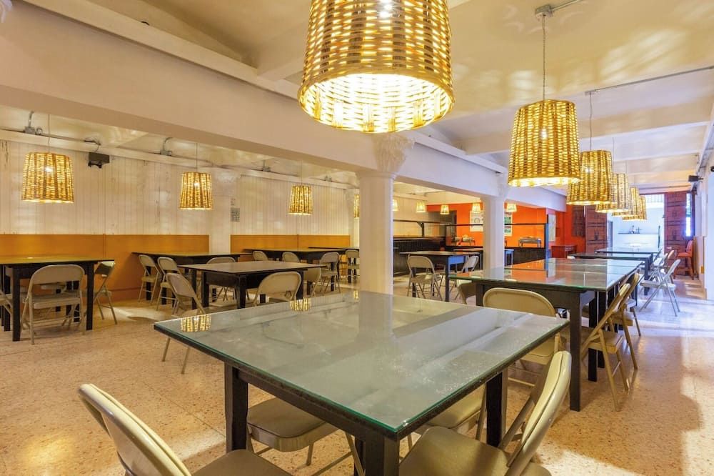 מסעדה תמונה