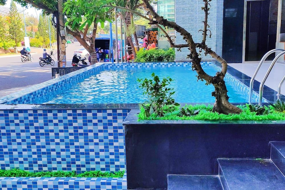 בריכה תמונה