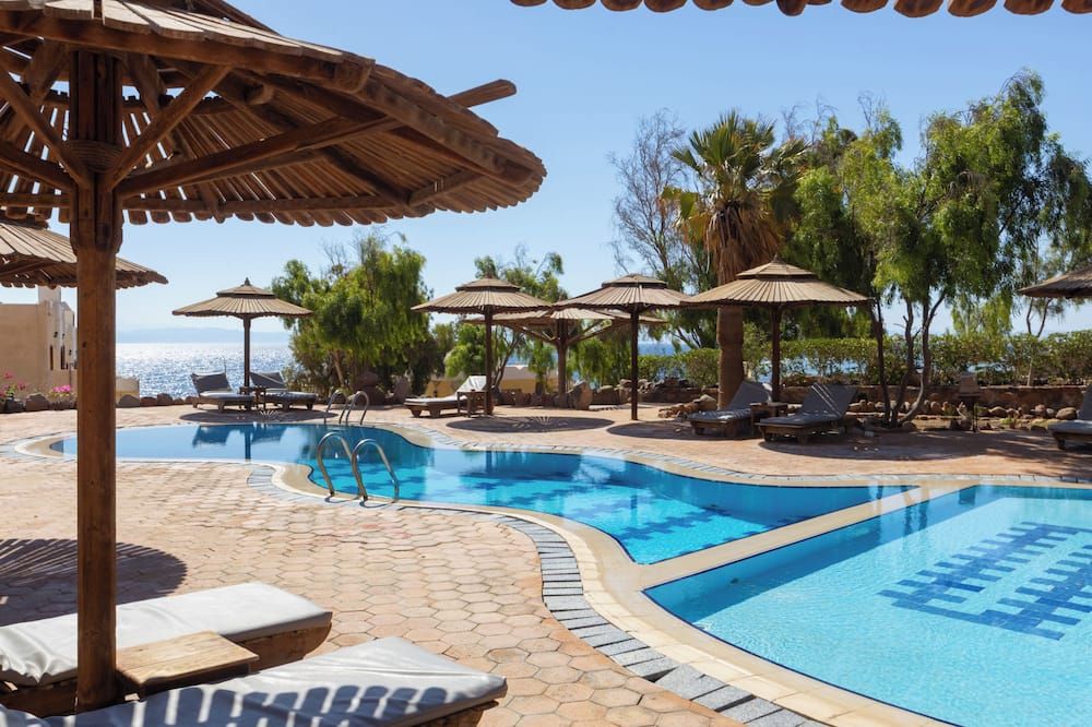 בריכה תמונה