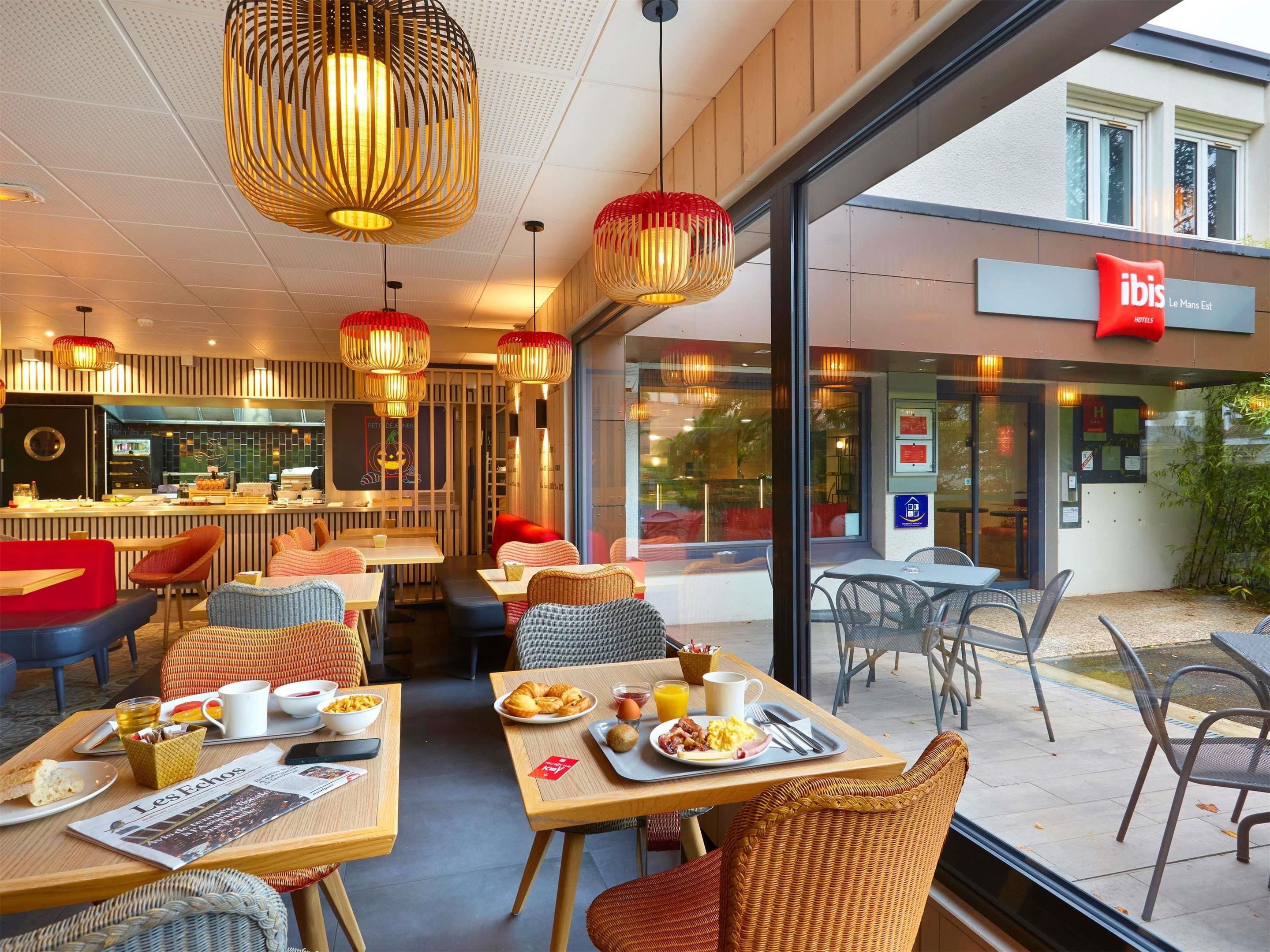 מסעדה תמונה