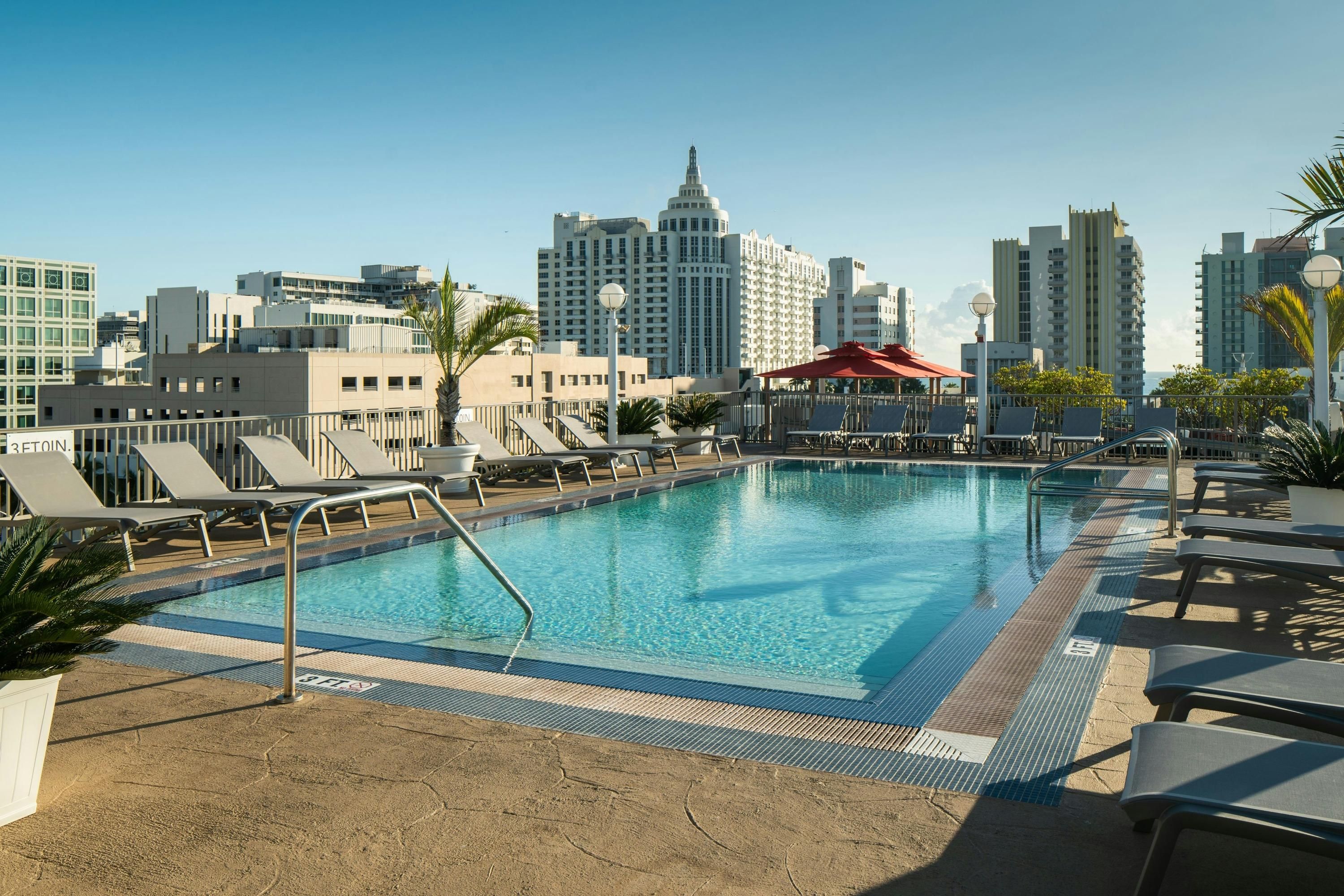 בריכה תמונה