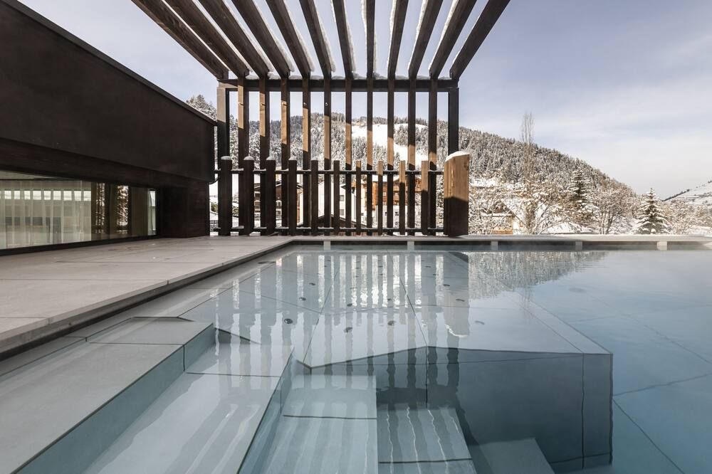 בריכה תמונה