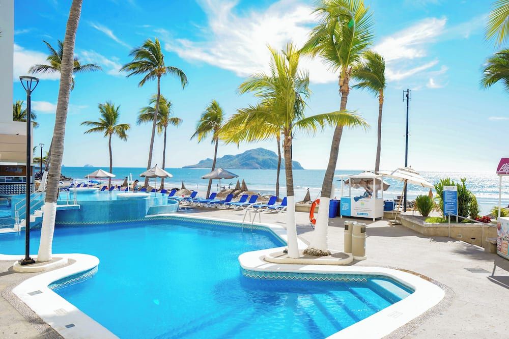 בריכה תמונה