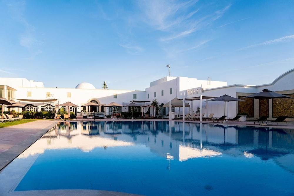 בריכה תמונה