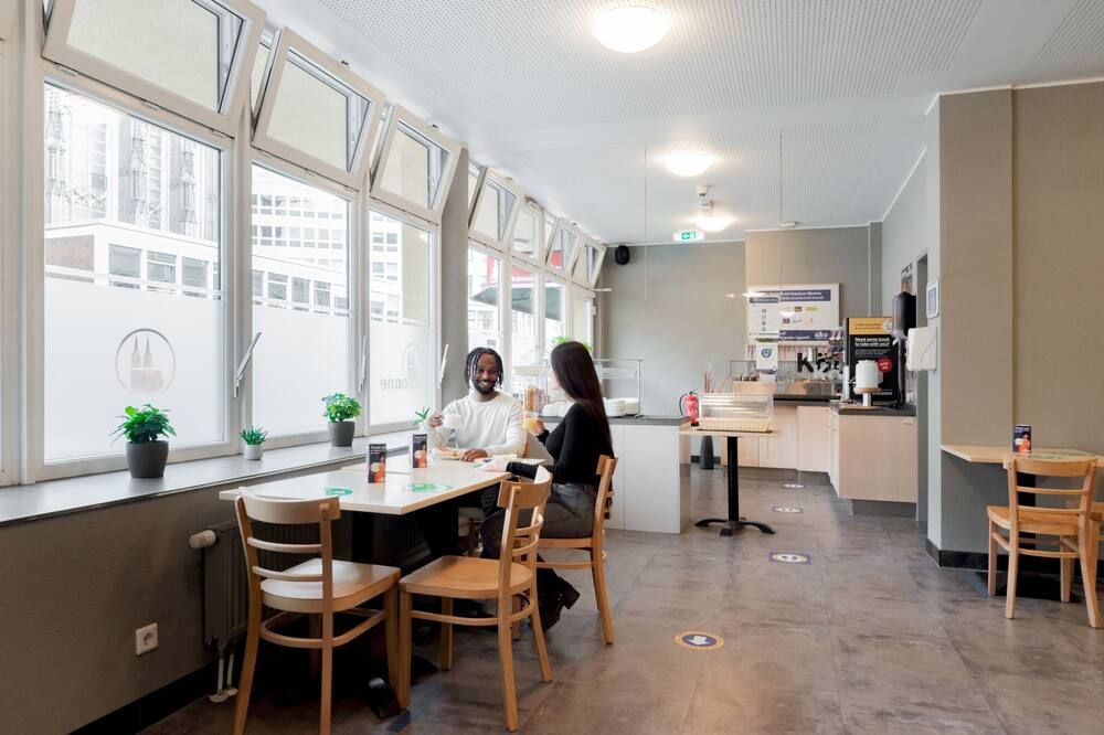 מסעדה תמונה