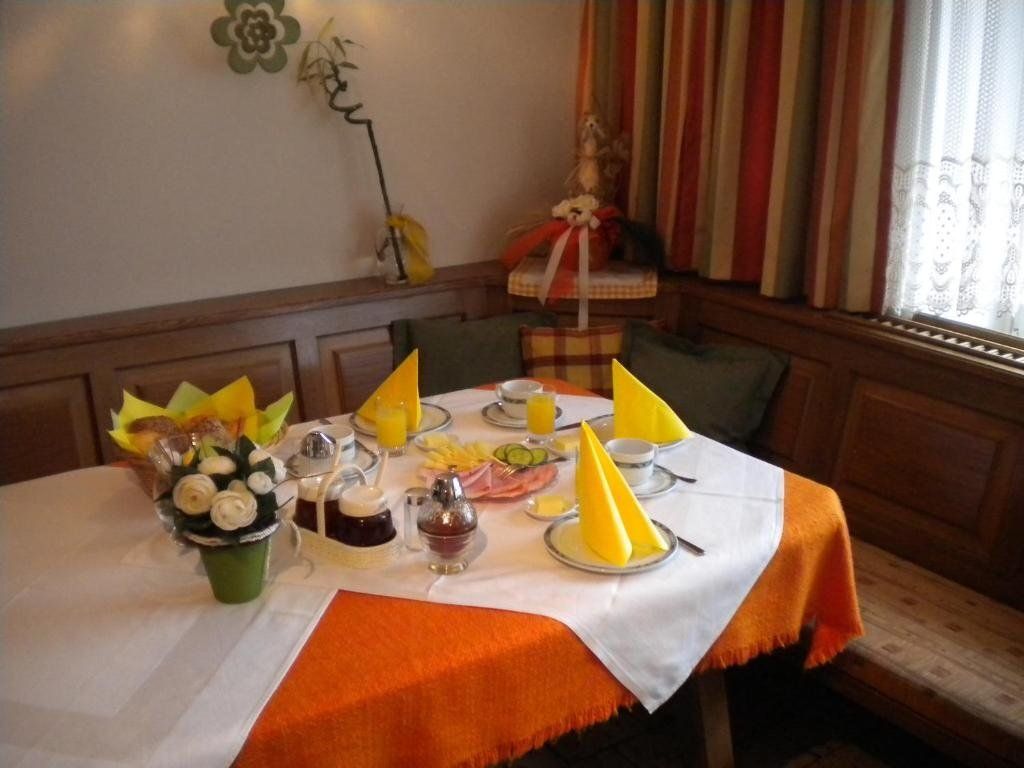 חדר אוכל תמונה