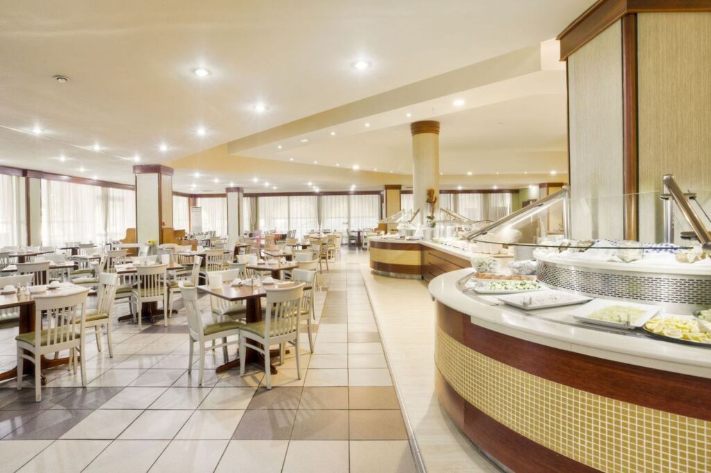 מסעדה תמונה